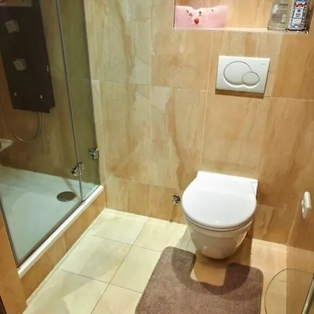 Dlouhá 25 *
